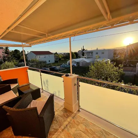 Apartman Orangerie