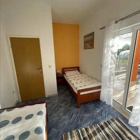 Orangerie Apartman *