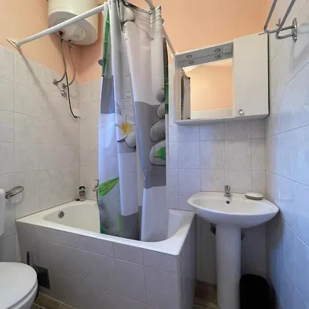 Apartment Orangerie *