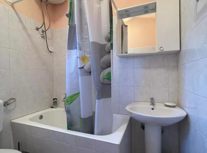 Апартаменты Orangerie *
